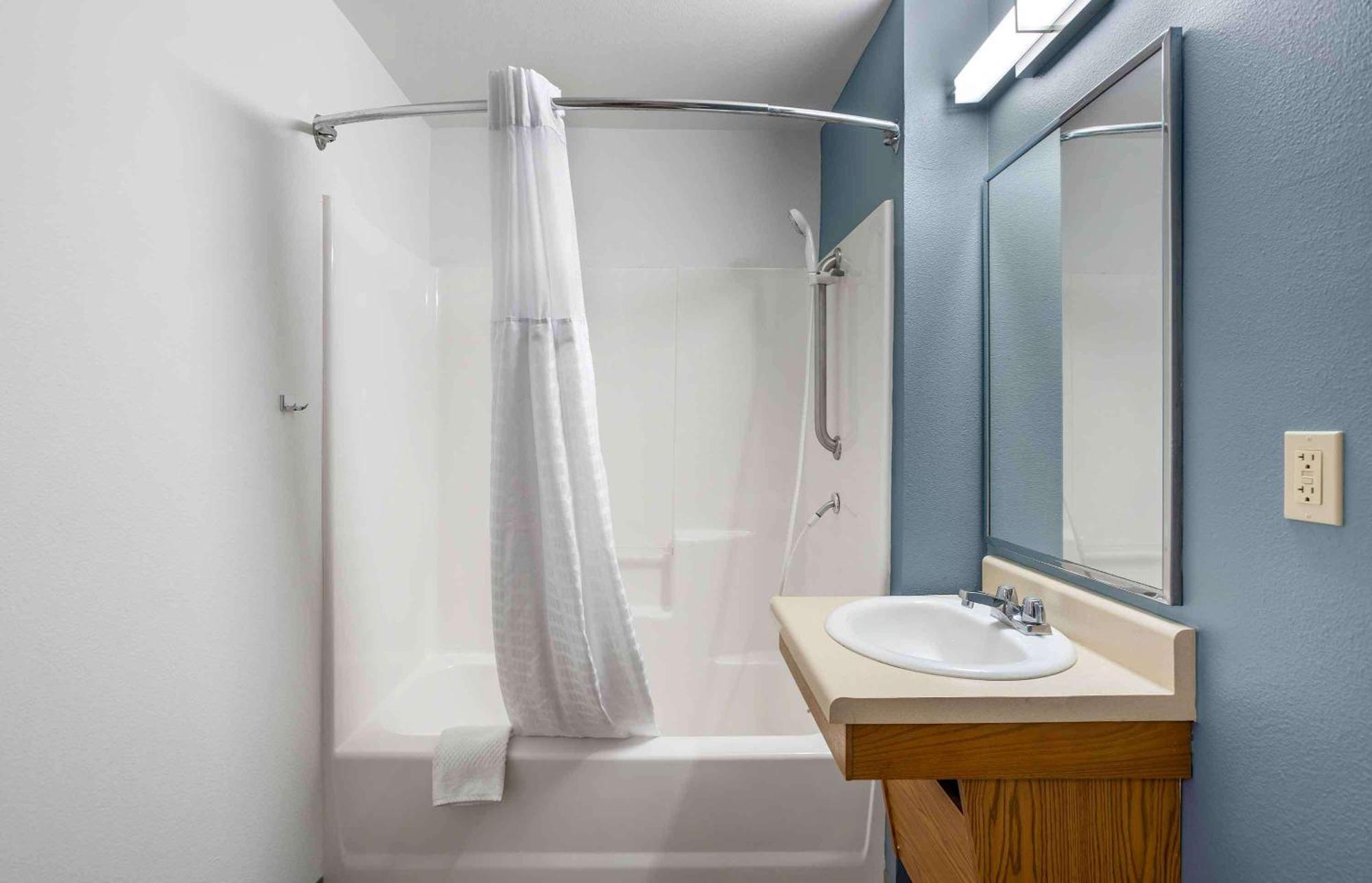 Extended Stay America Select Suites - Cleveland - Ментор Экстерьер фото