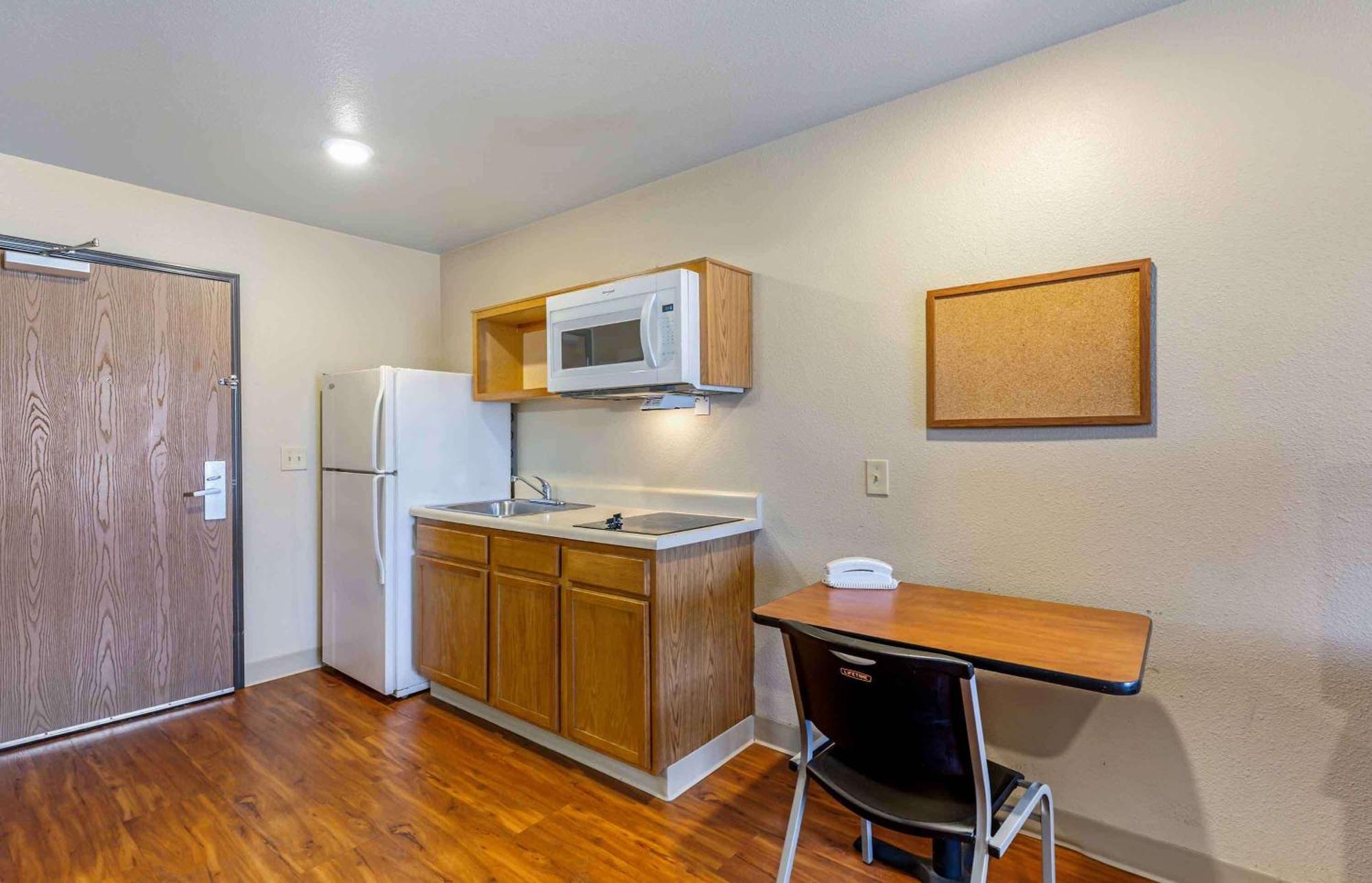 Extended Stay America Select Suites - Cleveland - Ментор Экстерьер фото